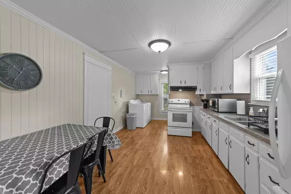 Coliving in Apex - Outer Triangle, Raleigh