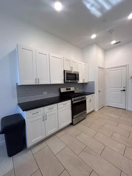 Coliving in Irving - Sw Dallas, Dallas