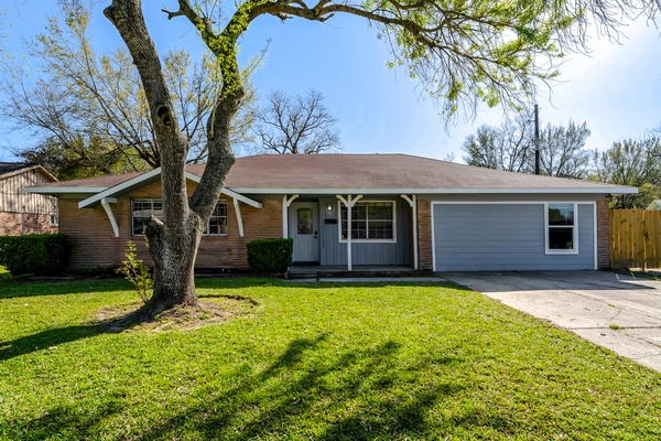 Coliving in Central Southwest - Sw Houston, Houston