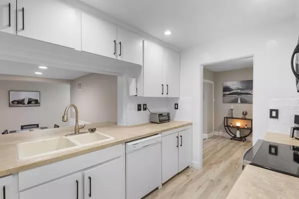 Coliving in Azalea Park - East Orlando, Orlando