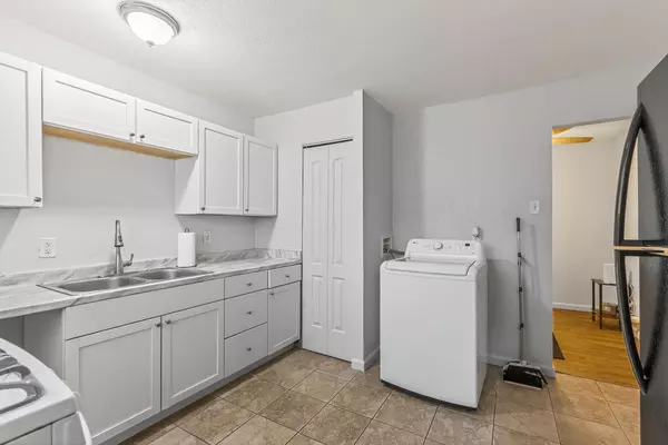 Coliving in Ruskin Heights - KCMO, Kansas City