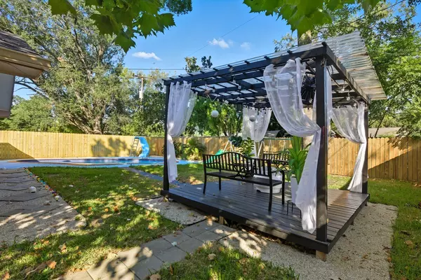 Coliving in Sharpstown - Sw Houston, Houston