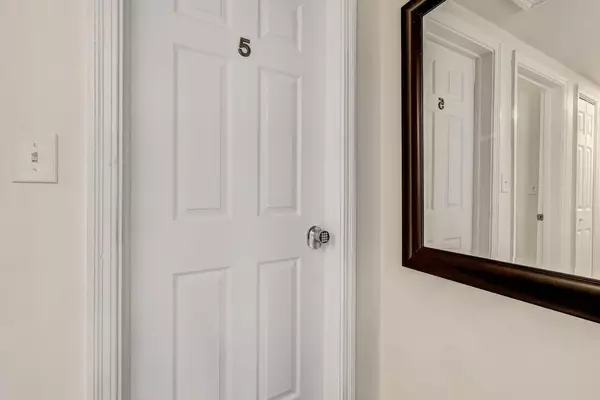 Coliving in Cedar Hills - Westside, Jacksonville