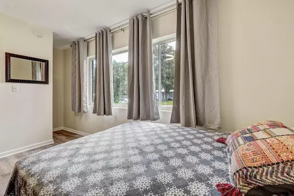 Coliving in Cedar Hills - Westside, Jacksonville