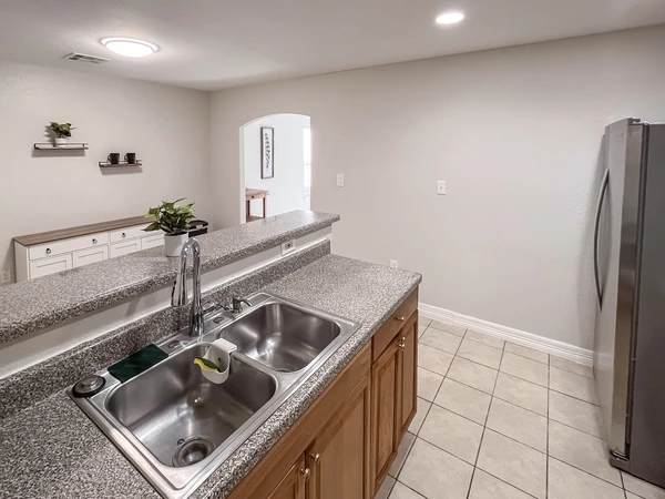 Coliving in Acres Home - Nw Houston, Houston