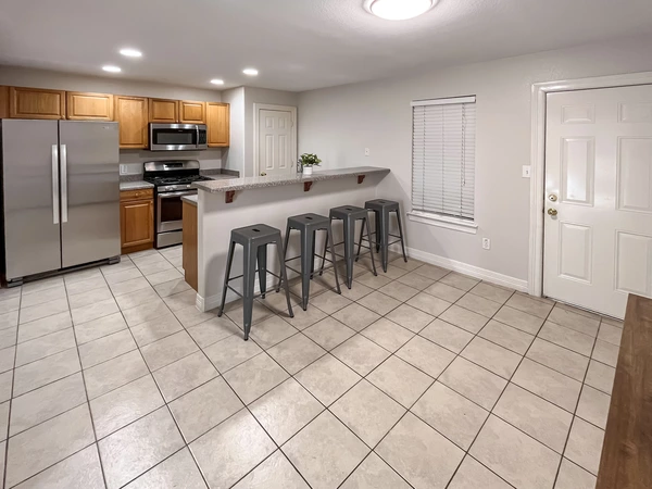 Coliving in Acres Home - Nw Houston, Houston