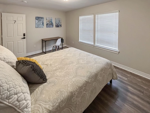 Coliving in Acres Home - Nw Houston, Houston