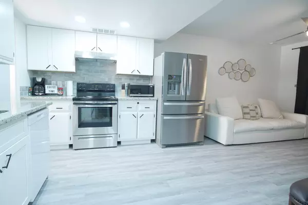 Coliving in Glendale - NW Valley, Phoenix