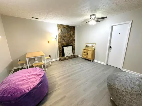 Coliving in Gorman - Outer Triangle, Raleigh