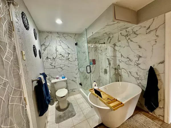 Coliving in Greater Inwood - Nw Houston, Houston