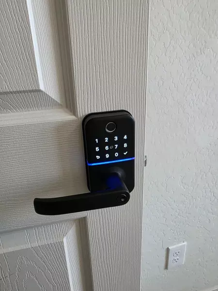 Coliving in Ahwatukee Footheels - Phoenix, Phoenix