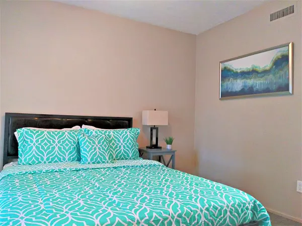 Coliving in Acres Home - Nw Houston, Houston