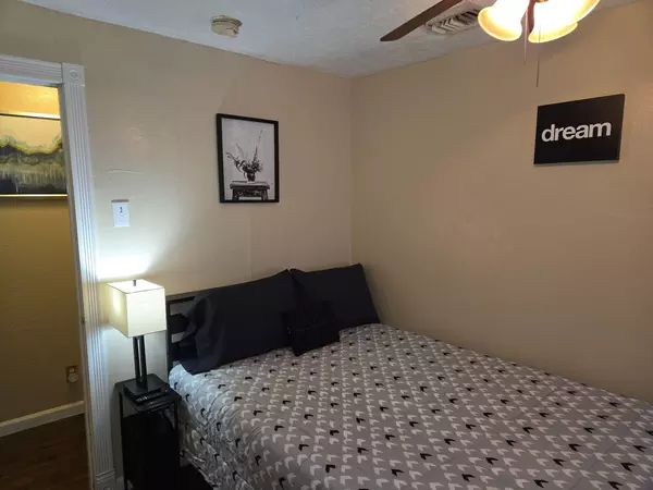 Coliving in Acres Home - Nw Houston, Houston