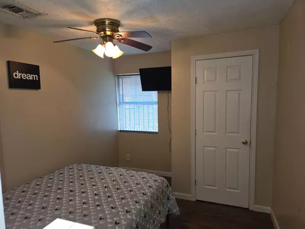Coliving in Acres Home - Nw Houston, Houston