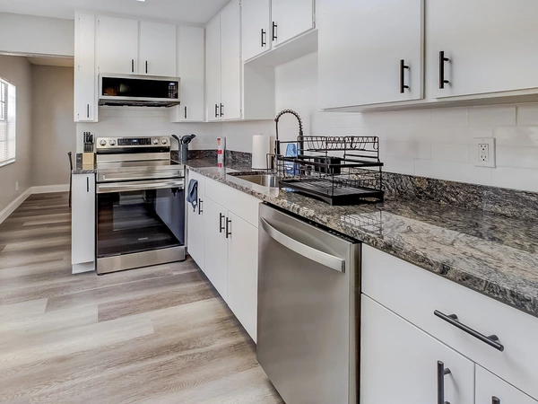 Coliving in Carver City-Lincoln Gardens - West Tampa, Tampa