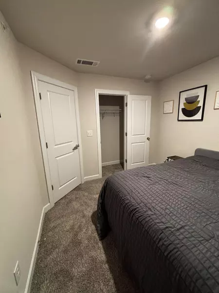 Coliving in Eagle Lake - West Charlotte, Charlotte