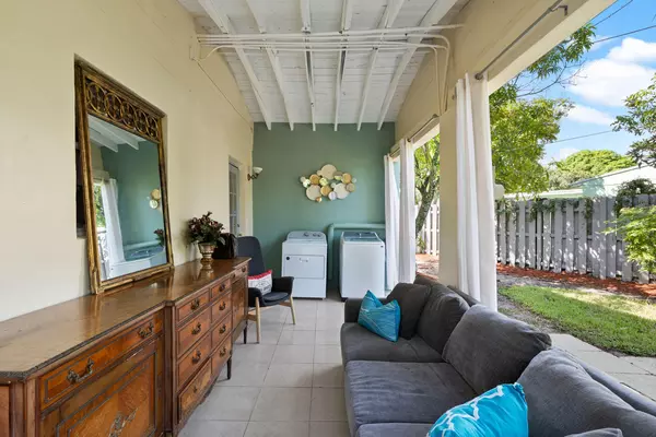 Coliving in Hallandale Beach - Broward County, Miami