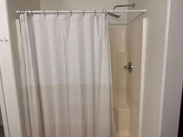 Coliving in Queen Creek - SE Valley, Phoenix