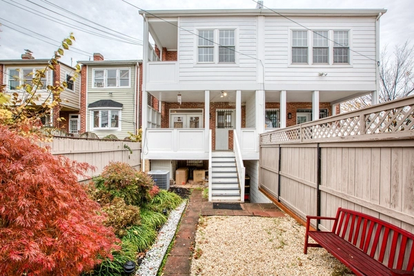 Coliving in Hill East - SE DC, Washington DC