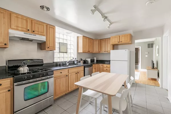 Coliving in West Town - West Side, Chicago