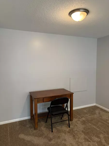 Coliving in Red Bridge - KCMO, Kansas City