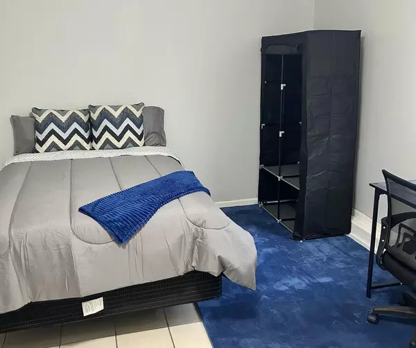 Coliving in College Park JAX - Northside, Jacksonville