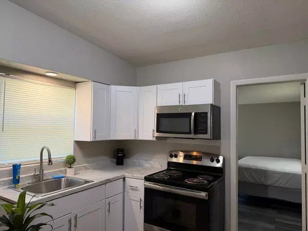 Coliving in Holden Heights - Central Orlando, Orlando