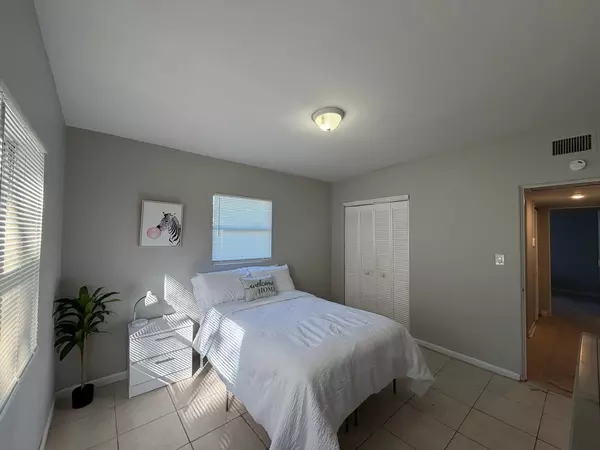 Coliving in Holden Heights - Central Orlando, Orlando