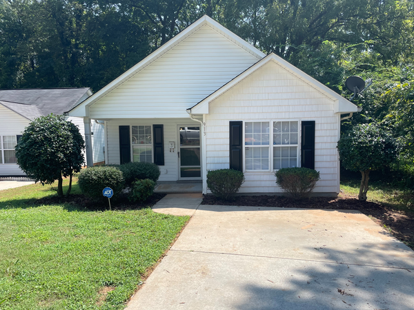 Coliving in Thomasboro - Hoskins - West Charlotte, Charlotte