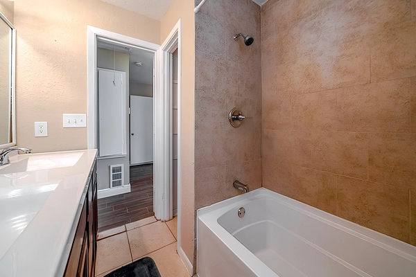 Coliving in Pasadena - Se Houston, Houston