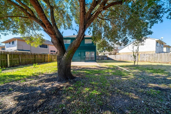 Coliving in Fondren Gardens - Sw Houston, Houston