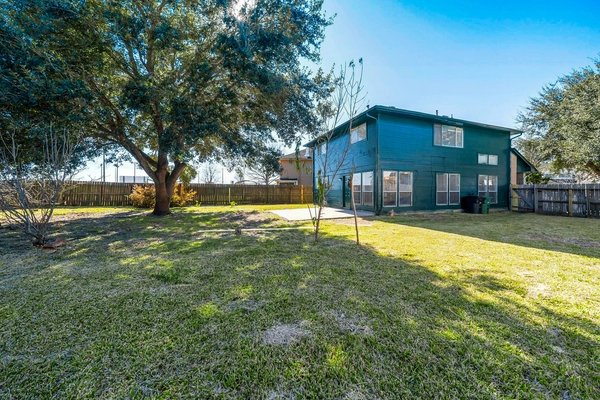 Coliving in Fondren Gardens - Sw Houston, Houston
