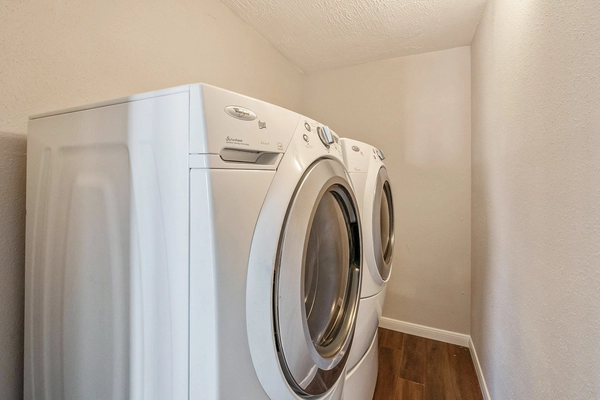 Coliving in Fondren Gardens - Sw Houston, Houston