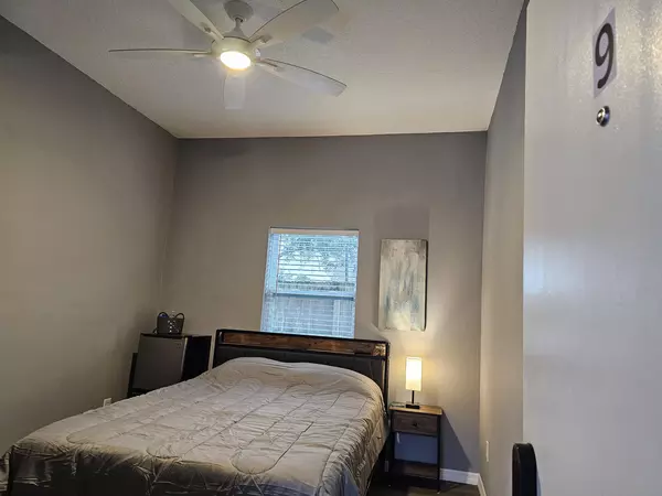 Coliving in Cedar Hills - Westside, Jacksonville
