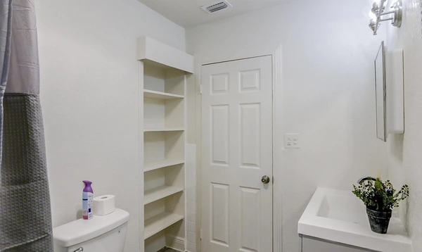 Coliving in Forest Hills Tampa - North Tampa, Tampa