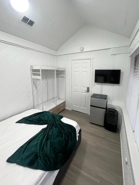 Coliving in Poinciana - South Orlando, Orlando