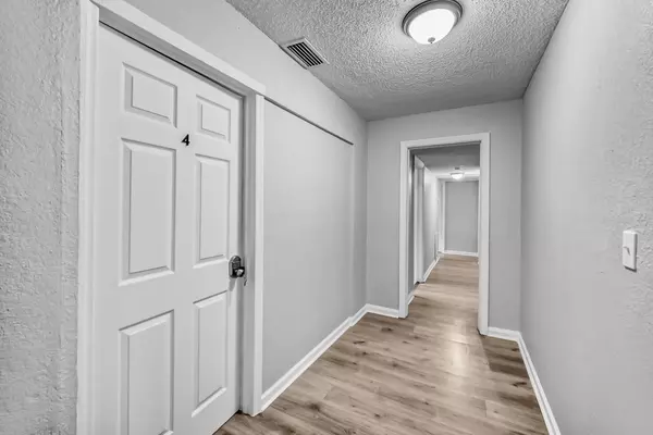 Coliving in Lake Forest - Northside, Jacksonville