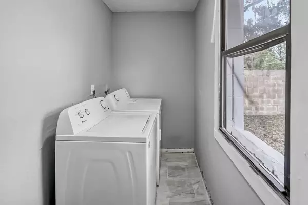 Coliving in Lake Forest - Northside, Jacksonville