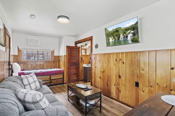 Coliving in West Colorado Springs - West COS, Colorado Springs