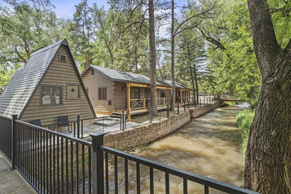 Coliving in West Colorado Springs - West COS, Colorado Springs