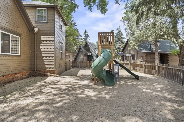 Coliving in West Colorado Springs - West COS, Colorado Springs