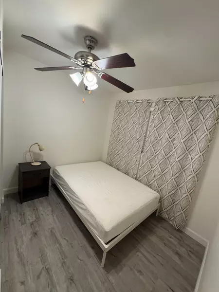 Coliving in Long Beach - The Harbor, Los Angeles