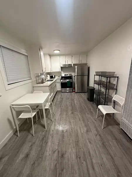 Coliving in Long Beach - The Harbor, Los Angeles