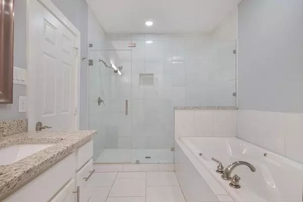 Coliving in Old East Dallas - Ne Dallas, Dallas