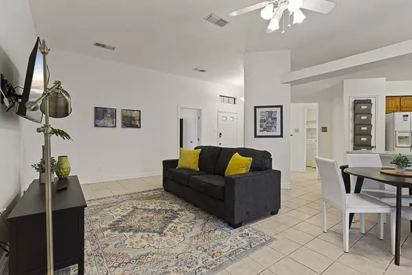 Coliving in West Arlington - Arlington, Dallas