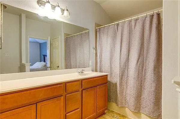 Coliving in Southeast Austin - South Austin, Austin