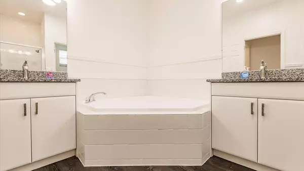 Coliving in North Port - North Port, Sarasota