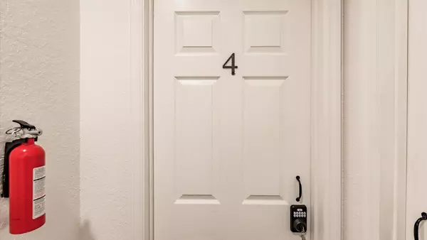 Coliving in North Port - North Port, Sarasota