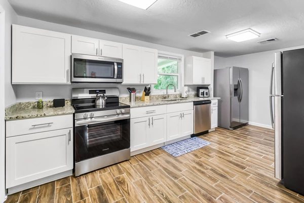 Coliving in Cedar Hills - Westside, Jacksonville