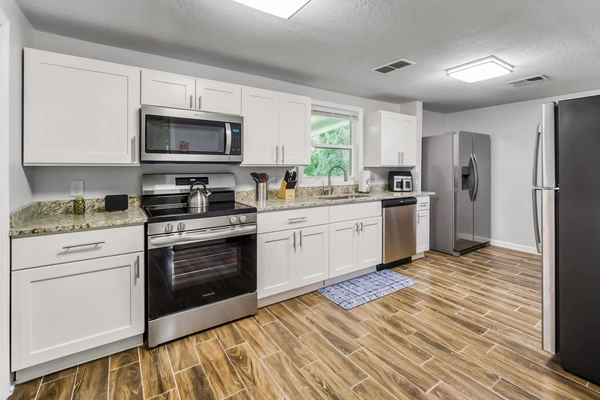 Coliving in Cedar Hills - Westside, Jacksonville